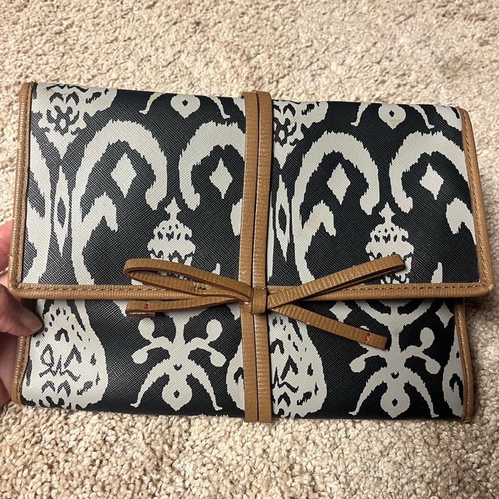 Stella and Dot leather travel jewelry storage accessory